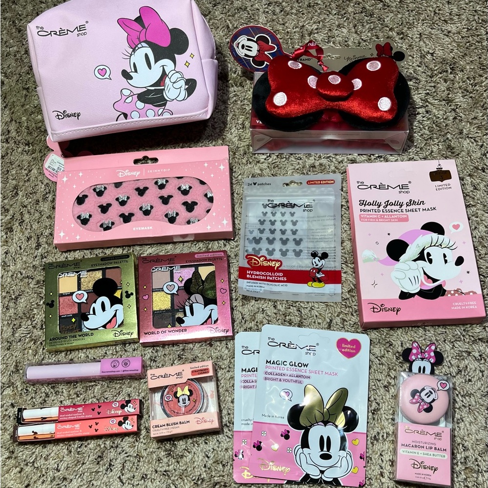 Disney Minnie & Mickey Mouse Glam Set
.